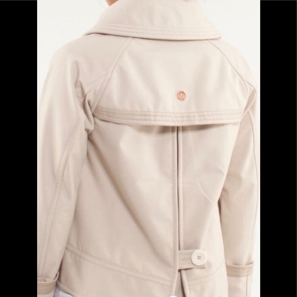 Cream Lululemon Coco SoftShell Jacket/ Coat